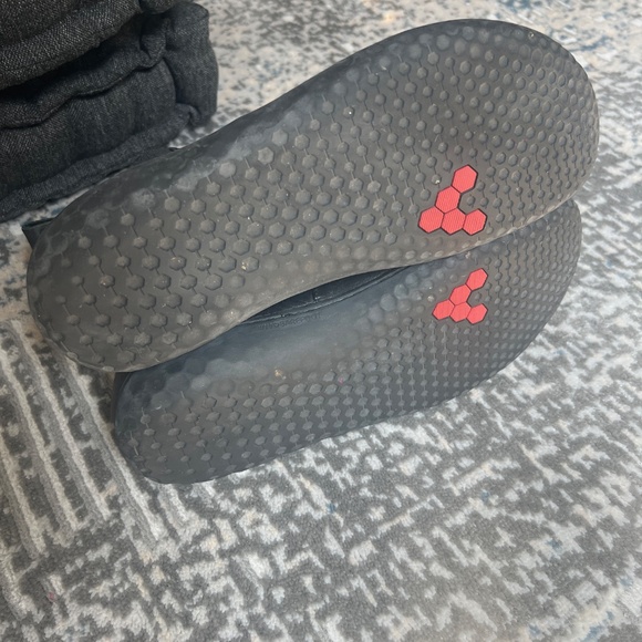 Vivobarefoot Gobi Chelsea EU 39 - 8 US normally - Picture 6 of 9